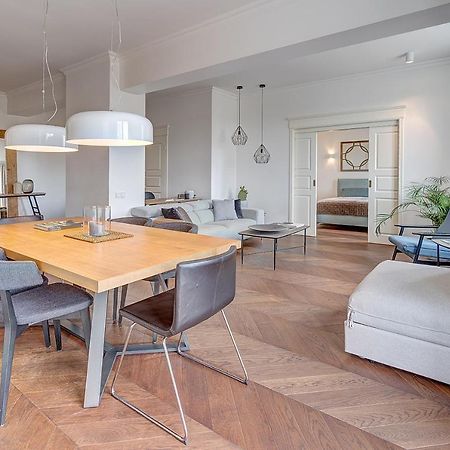 Vilnius Apartments&Suites - Gedimino avenue Esterno foto