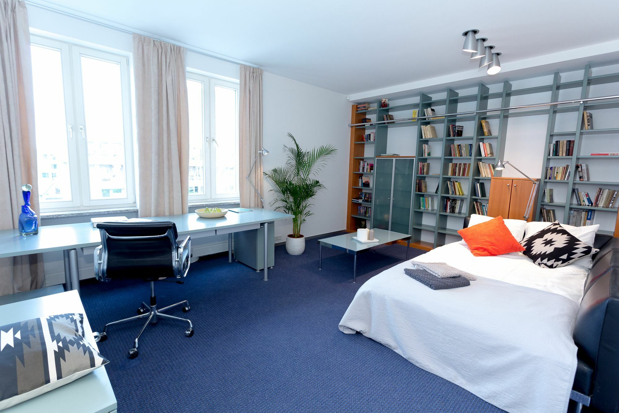 Vilnius Apartments&Suites - Gedimino avenue Esterno foto